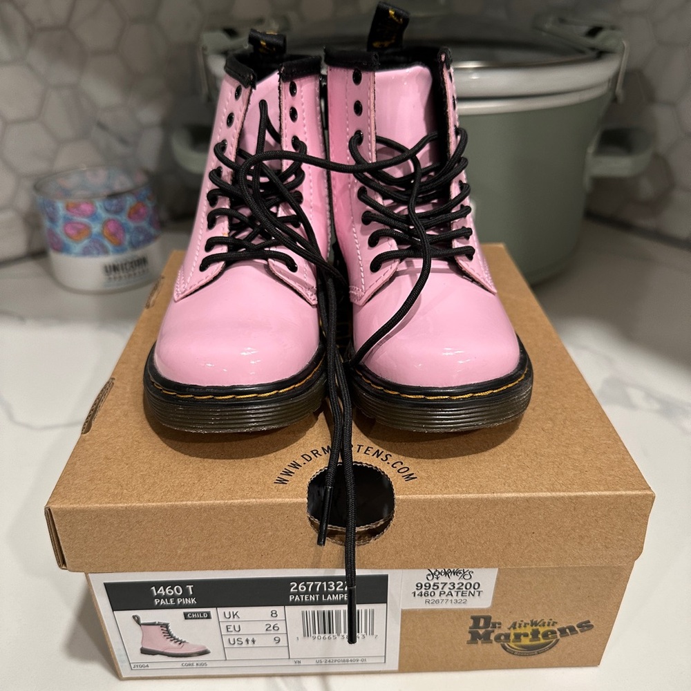 Dr. Martens Kids Shoes in Pale Pink